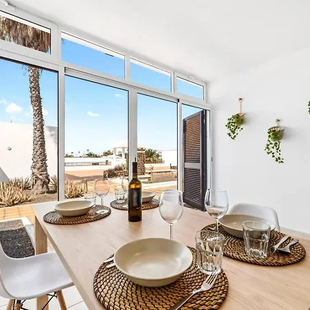 Delparaiso Apartment, Bastian *
