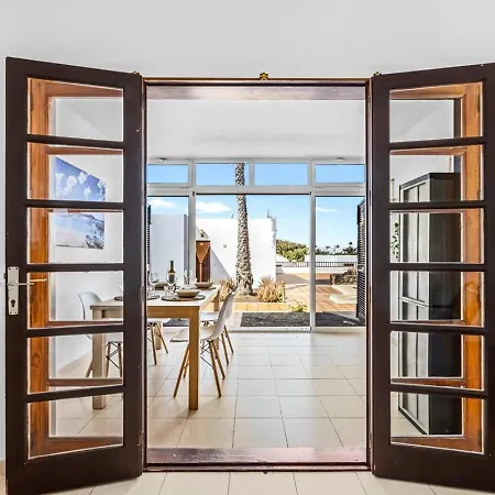 Delparaiso Apartment, Bastian Hébergement de vacances